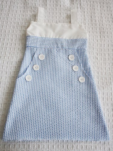 Красивое платьице в морском стиле