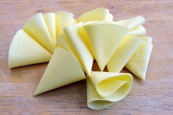 Цветы из кружков ткани