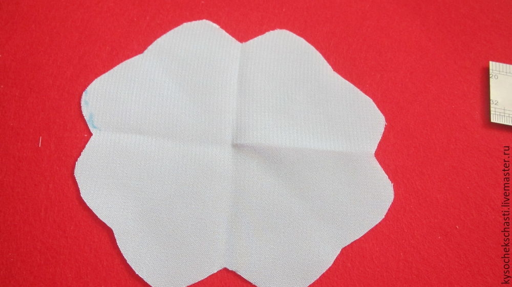 Изготавливаем брошь-заколку «Летние фантазии»