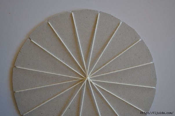 Текстильные циновки при помощи самодельного ткацкого станочка Текстильные циновки при помощи самодельного ткацкого станочка