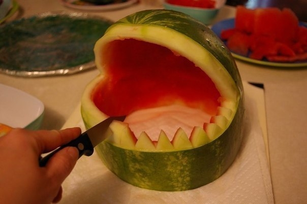 Оригинальная подача арбуза