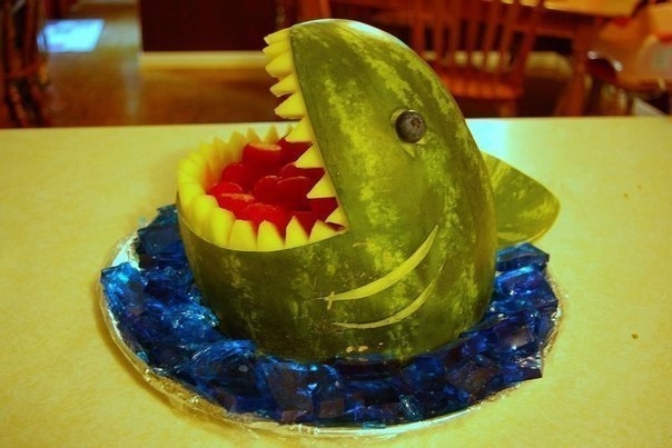 Оригинальная подача арбуза