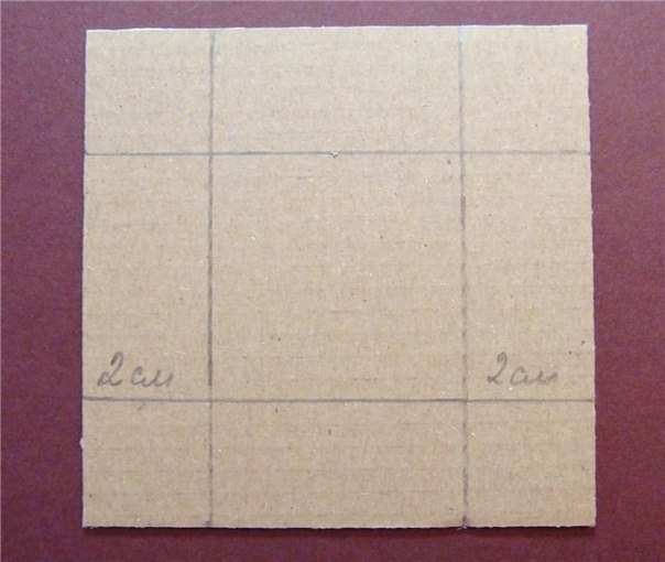 Простенькая коробка с замочком