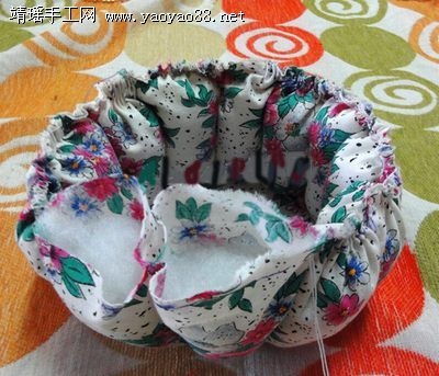 Шкатулочка из старых компакт-дисков Шкатулочка из старых компакт-дисков