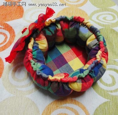 Шкатулочка из старых компакт-дисков Шкатулочка из старых компакт-дисков