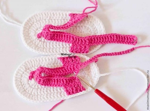 Вяжем крючком детские сандалики