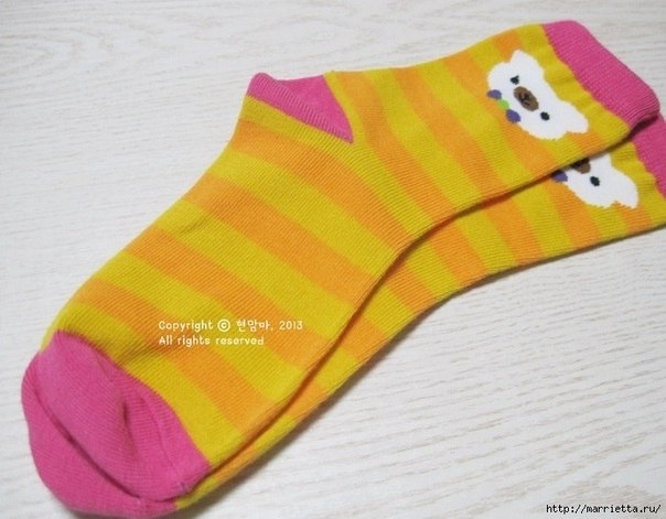 Игрушки из носков. Собачка.