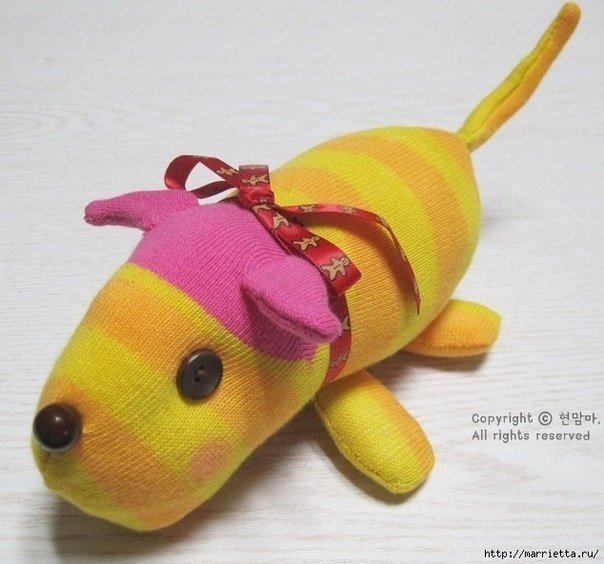 Игрушки из носков. Собачка.