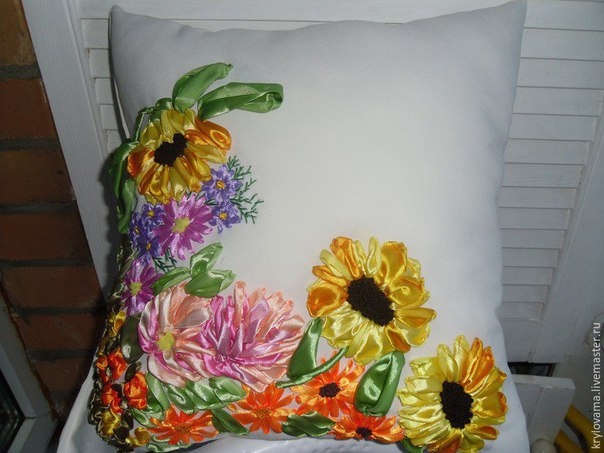 Вышиваем подсолнухи лентами