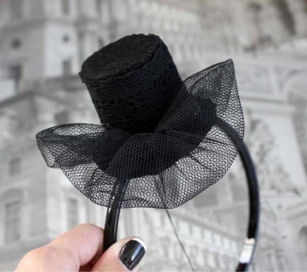 Маленькая шляпка из фетра