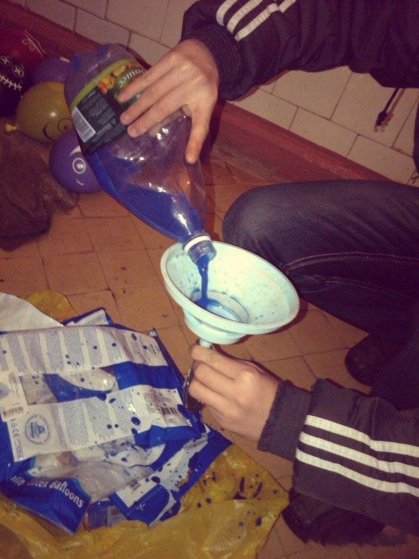 Разноцветные ледяне шарики.