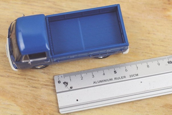 Мастерим игольницу