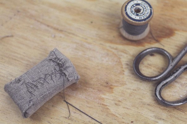 Мастерим игольницу