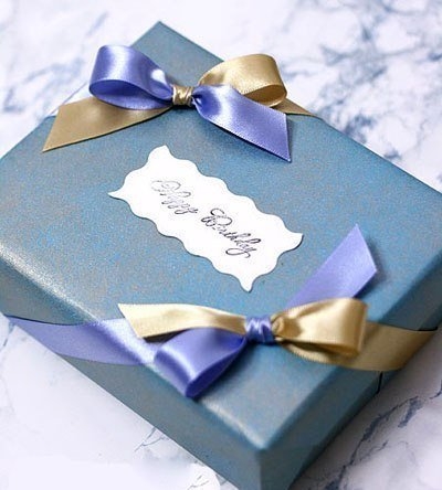 Как красиво завязать ленту на подарочной упаковке