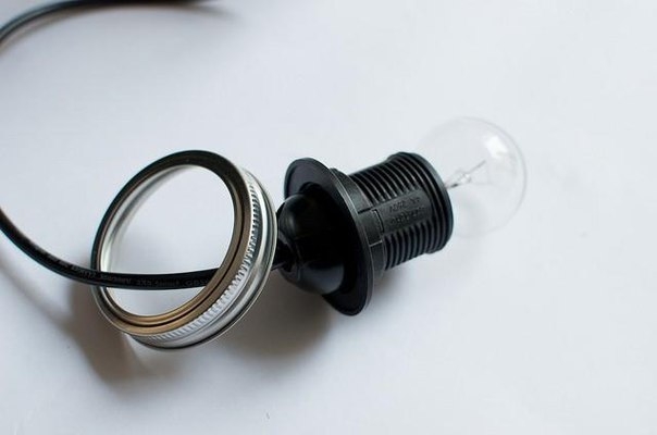 Простая лампа из подручных средств Простая лампа из подручных средств