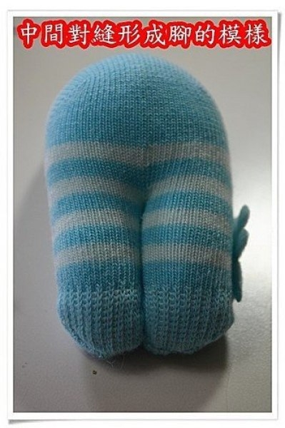 Забавные и очень милые котята из носков