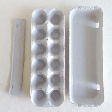 Кораблик из яичных лотков