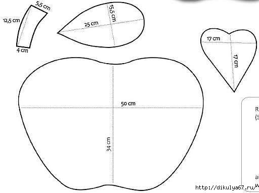Декоративные салфеточки в виде яблочек под тарелки