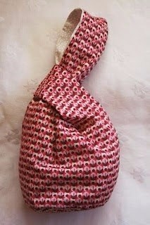 Шьем маленькую японскую сумочку.