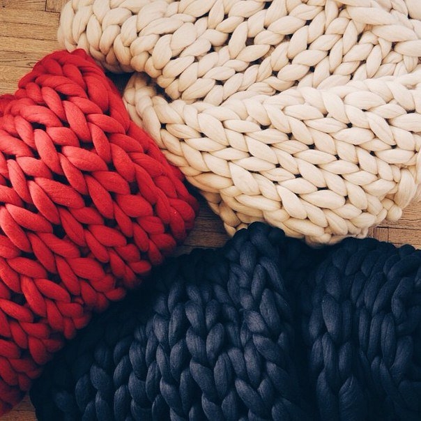 Потрясающее крупное вязание от Anna Mo Потрясающее крупное вязание от Anna Mo