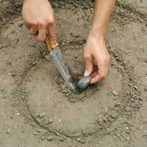 Делаем узорную садовую дорожку из гальки