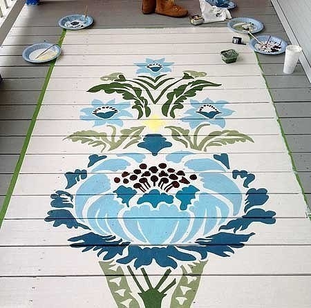 Деревянный пол на даче: способы декора своими руками