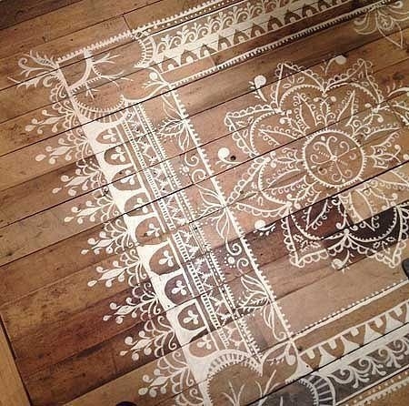 Деревянный пол на даче: способы декора своими руками