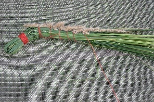 Лошадка из травы