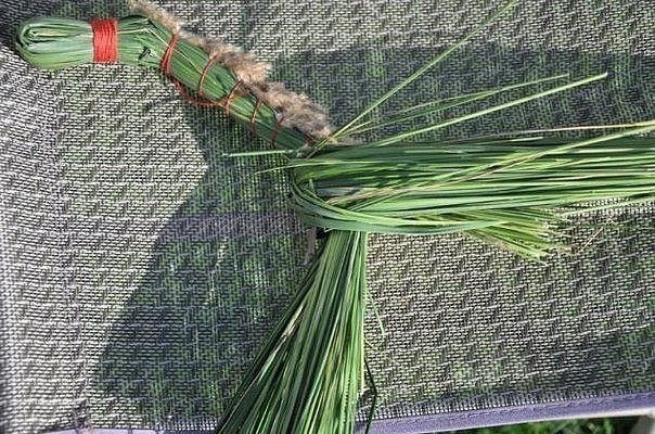 Лошадка из травы