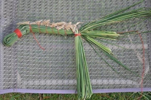 Лошадка из травы