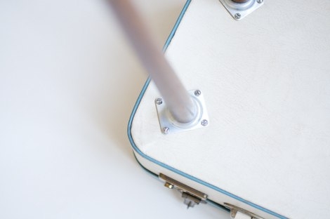 Куда пристроить старый чемодан...