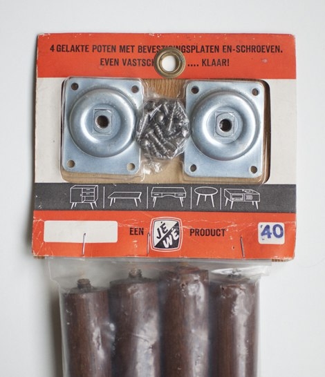 Куда пристроить старый чемодан...