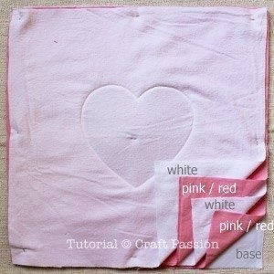 Подушечка с интересной фактурой. Это называется синель.