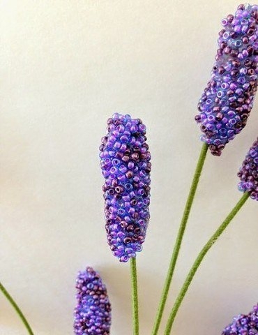 Прекрасная лаванда из бисера