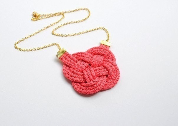 Плетение узелков счастья из шнуров