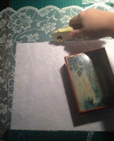 Кружева на окнах, отличный способ избавится от навязчивых взглядов с улицы