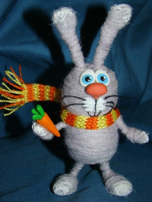 Котик и зайчик в интересной технике