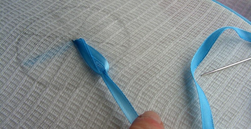 Вышивка атласными лентами