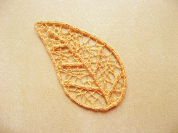 Игольное кружево. Скелетированные листья