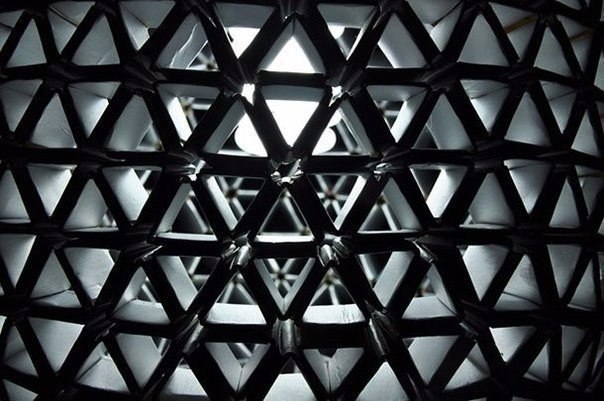 Как сделать люстру из упаковки какого-либо напитка