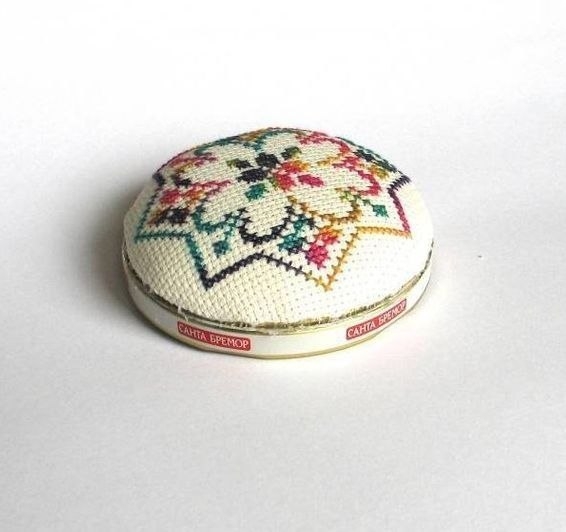 Мастерим игольницу Мастерим игольницу