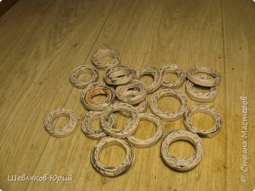 Ваза из газетных трубочек