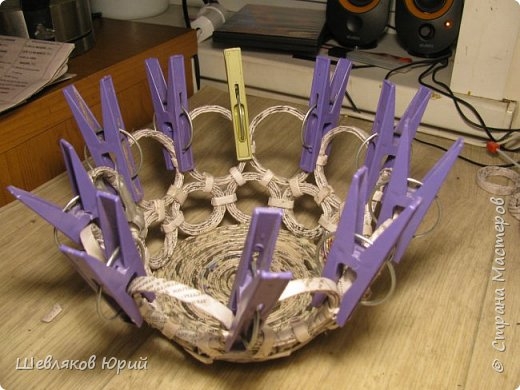 Ваза из газетных трубочек