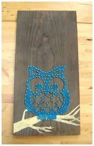 Панно с совушкой из ниток и гвоздей