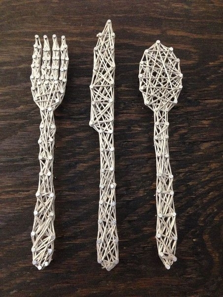 Идея для панно. С помощью гвоздей и ниток