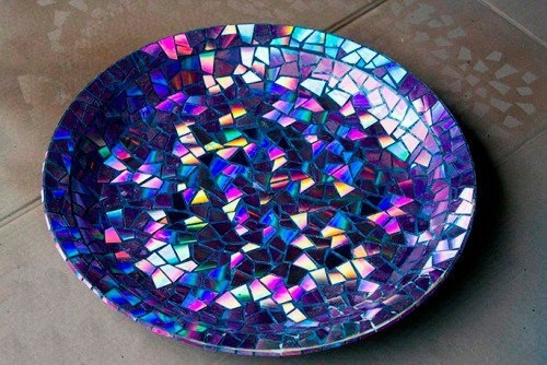 Мозаика на керамическом блюде Мозаика на керамическом блюде