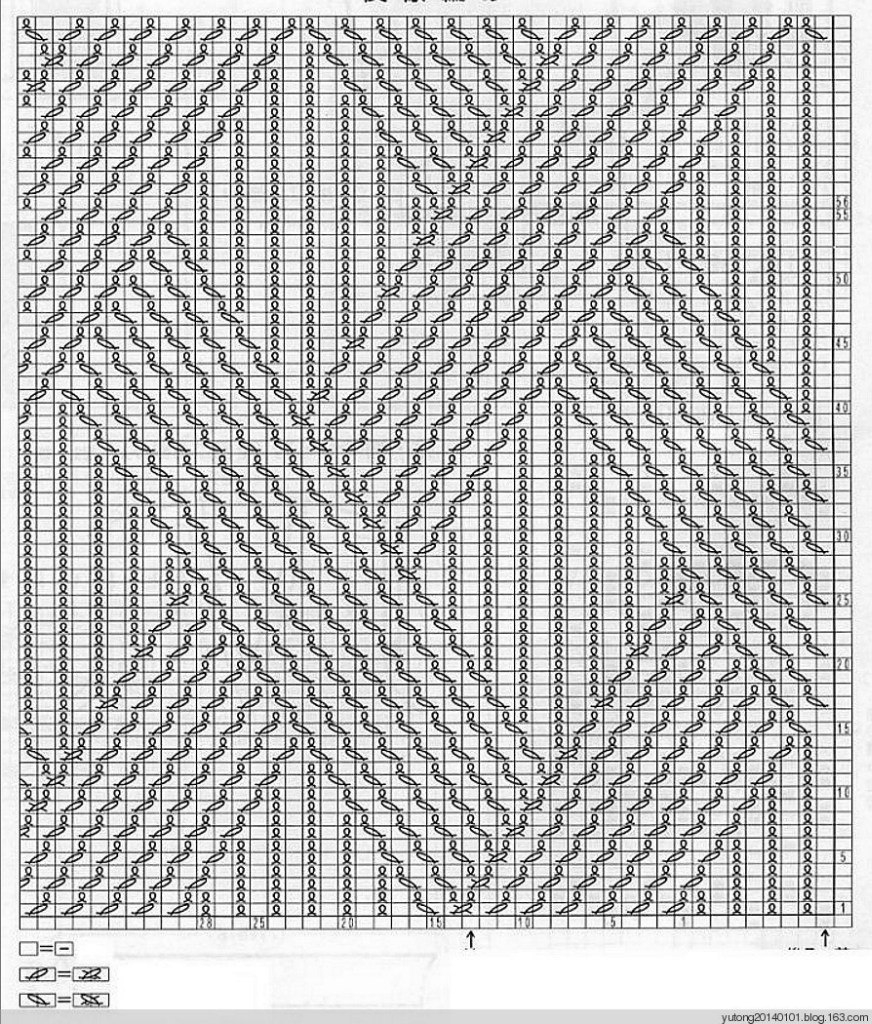 Пуловер с интересным узором