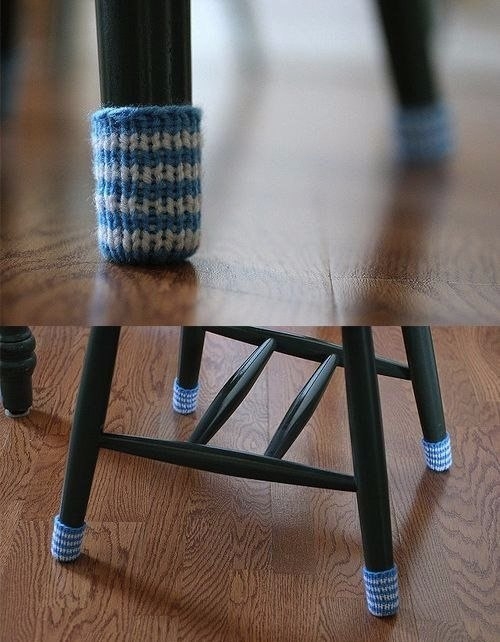 Чехлы на ножки стульев, чтобы мебель не царапала пол