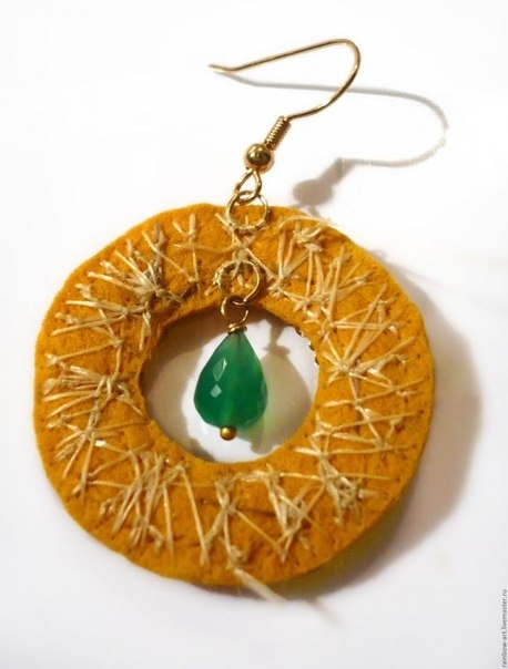 Стильные серьги