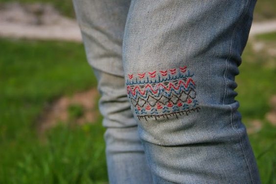 Применяем технику сашико для ремонта джинс.